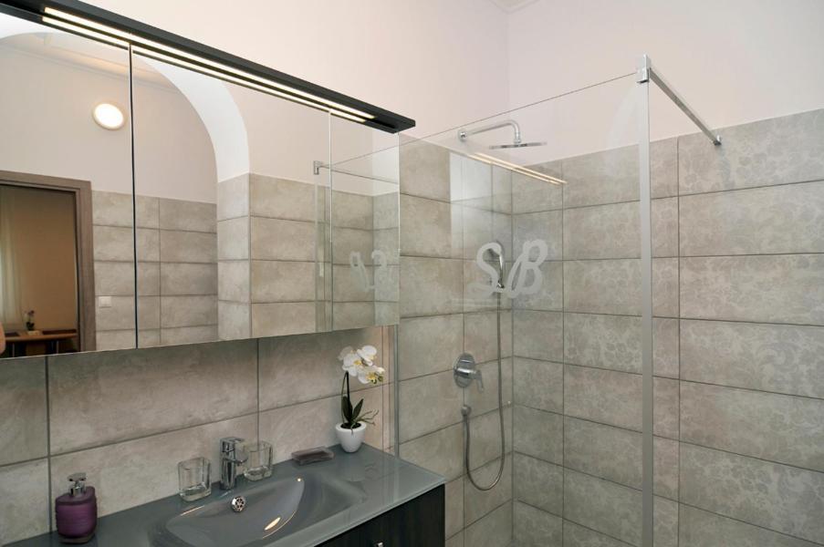 Silver Beach Apartments Шиофок Экстерьер фото