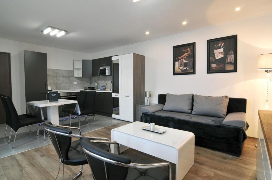 Silver Beach Apartments Шиофок Экстерьер фото