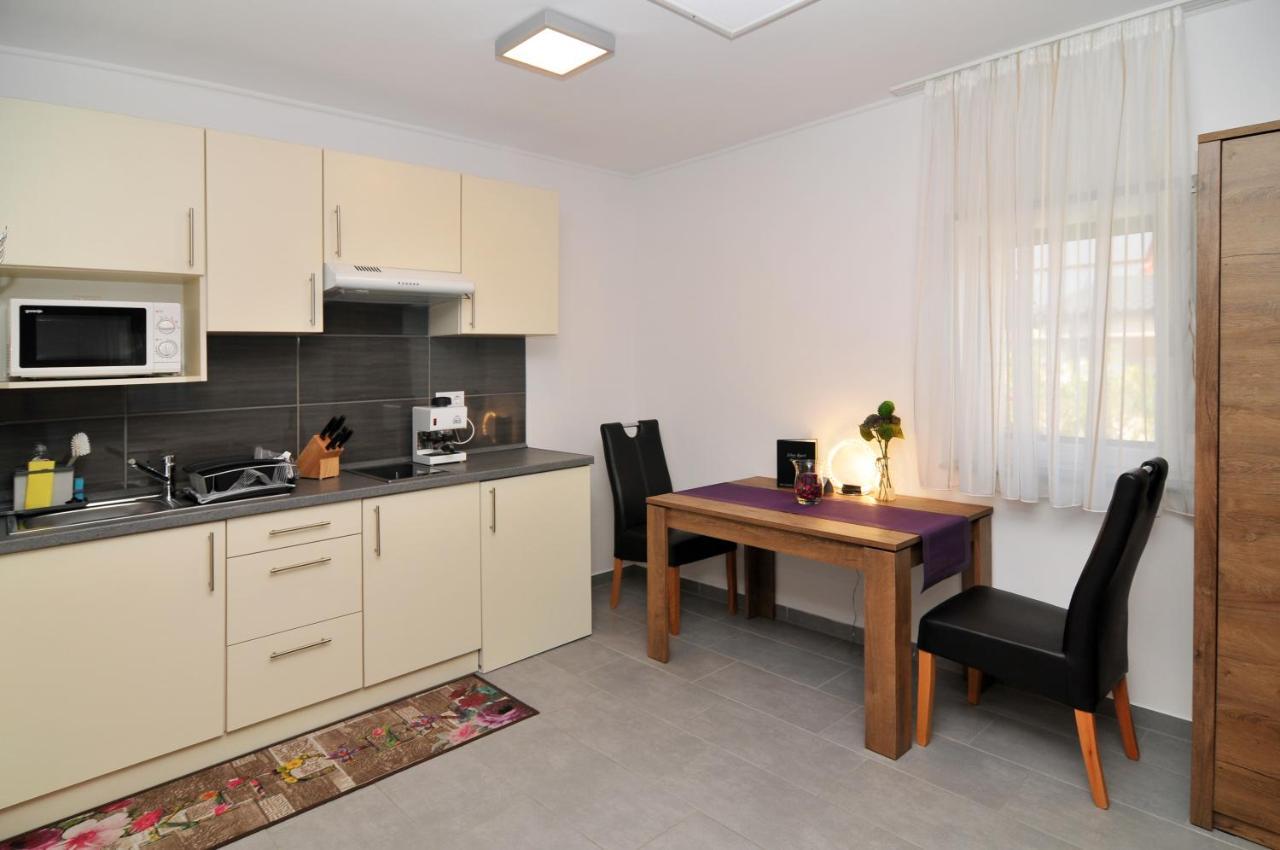 Silver Beach Apartments Шиофок Экстерьер фото