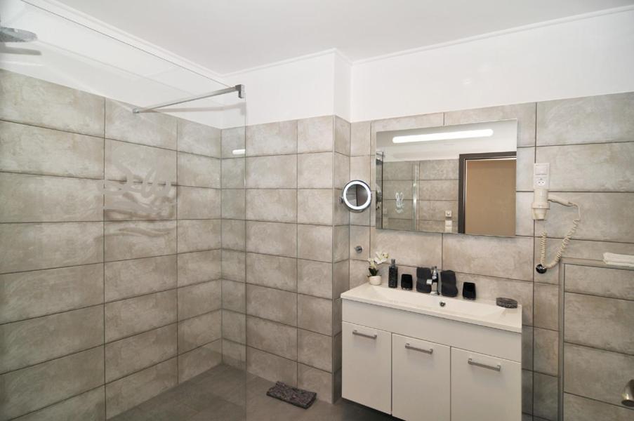 Silver Beach Apartments Шиофок Экстерьер фото