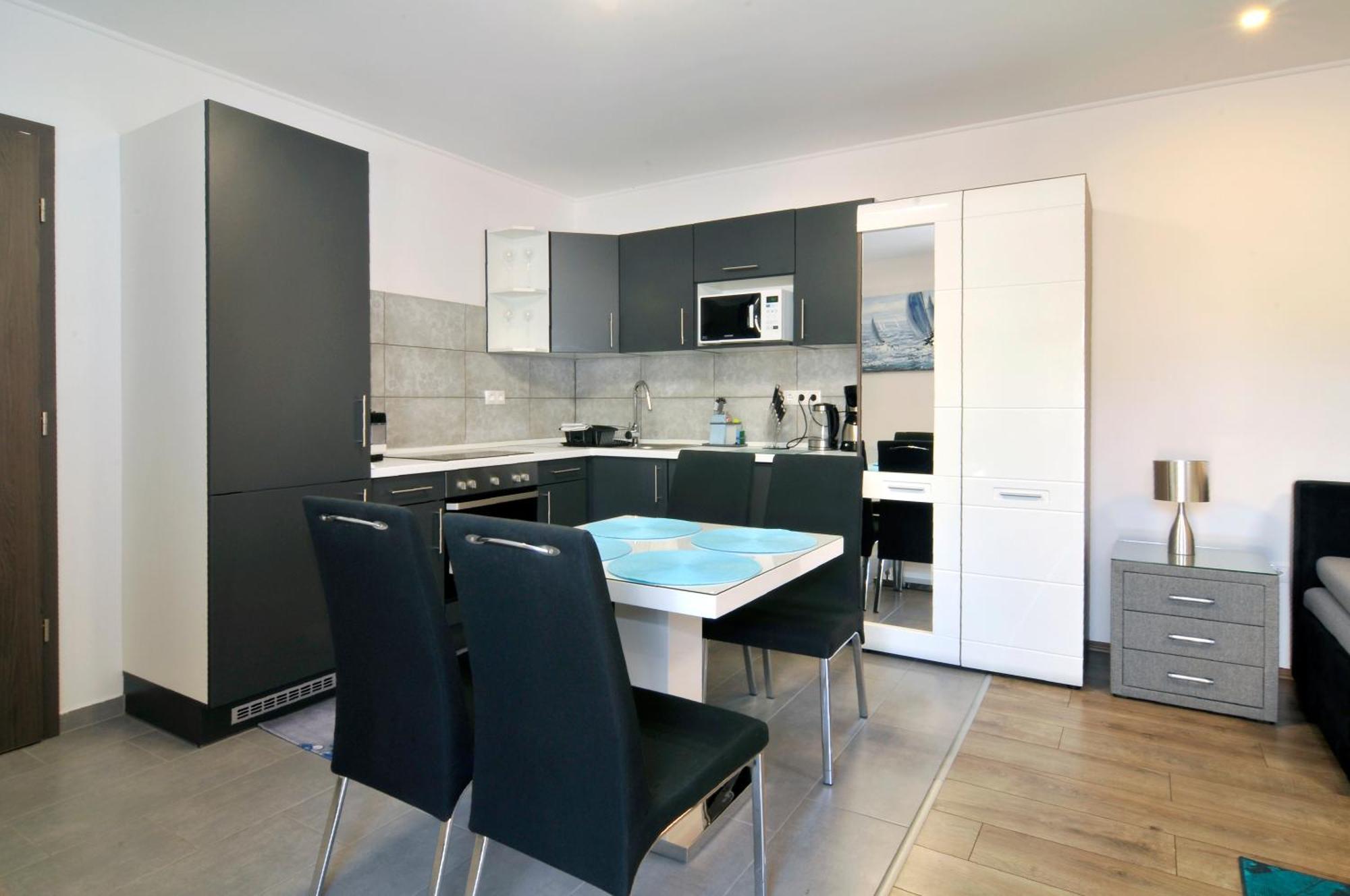 Silver Beach Apartments Шиофок Экстерьер фото