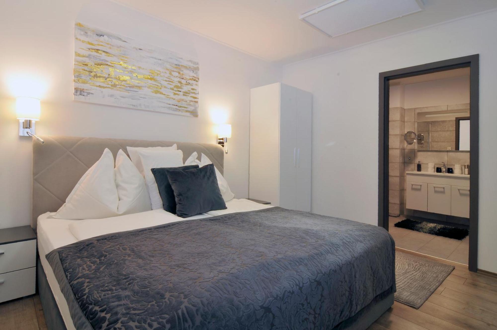 Silver Beach Apartments Шиофок Экстерьер фото