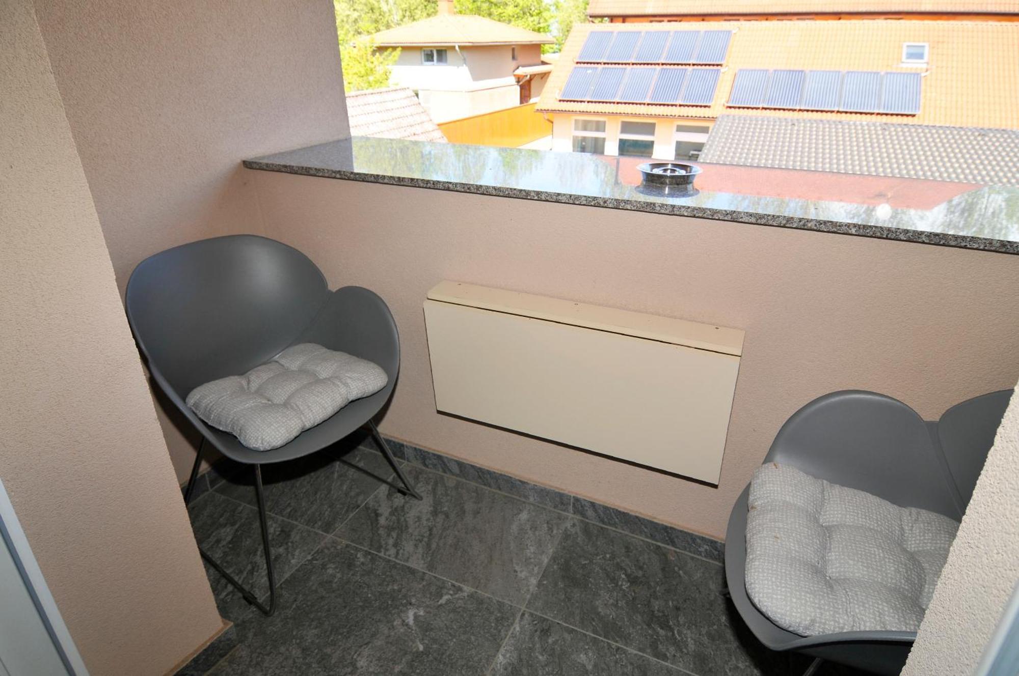 Silver Beach Apartments Шиофок Экстерьер фото