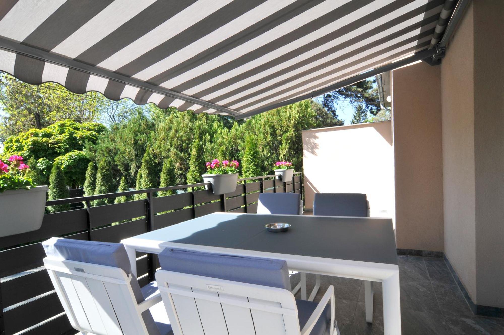 Silver Beach Apartments Шиофок Экстерьер фото